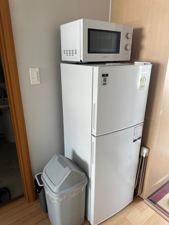 Hongdae Guesthouse 1Min From Hongik Uni Station Exit #1 Seoul Luaran gambar