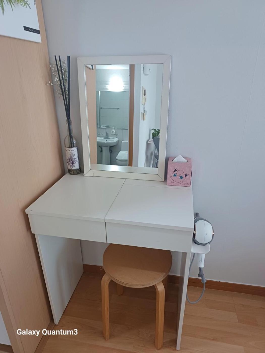Hongdae Guesthouse 1Min From Hongik Uni Station Exit #1 Seoul Luaran gambar